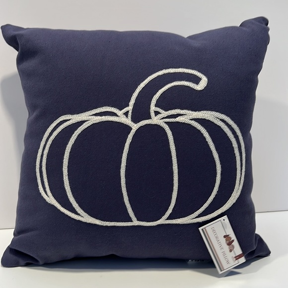 Target 🎯 Pumpkin Pillow, Plush Blanket & Ceramic Pumpkins Fall Bundle - Picture 2 of 4